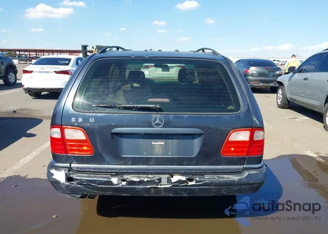 1998 Mercedes-Benz E 320 from USA, damaged, VIN WDBJH65F2WA521204